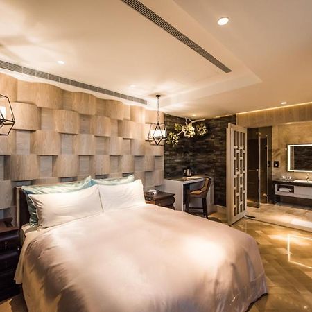 Green Palm Motel Юенлин Екстериор снимка