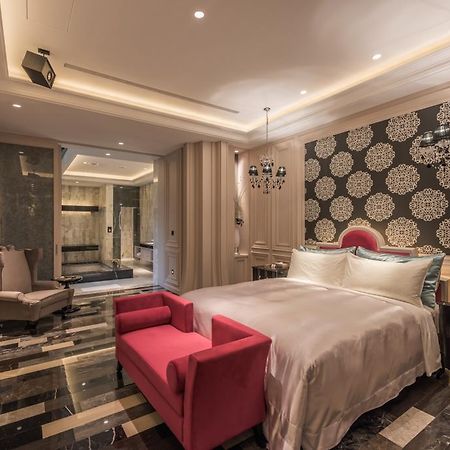 Green Palm Motel Юенлин Екстериор снимка