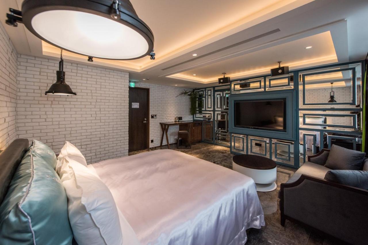 Green Palm Motel Юенлин Екстериор снимка