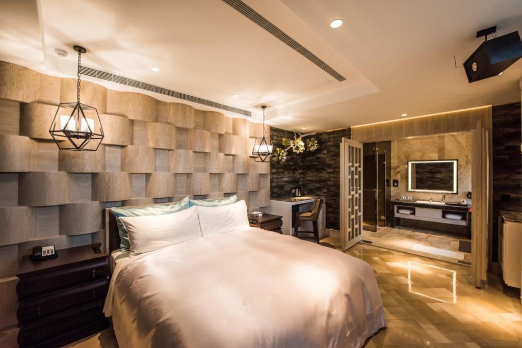 Green Palm Motel Юенлин Екстериор снимка