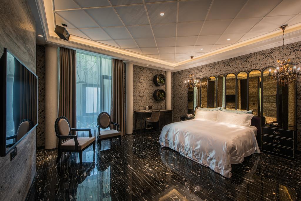 Green Palm Motel Юенлин Екстериор снимка