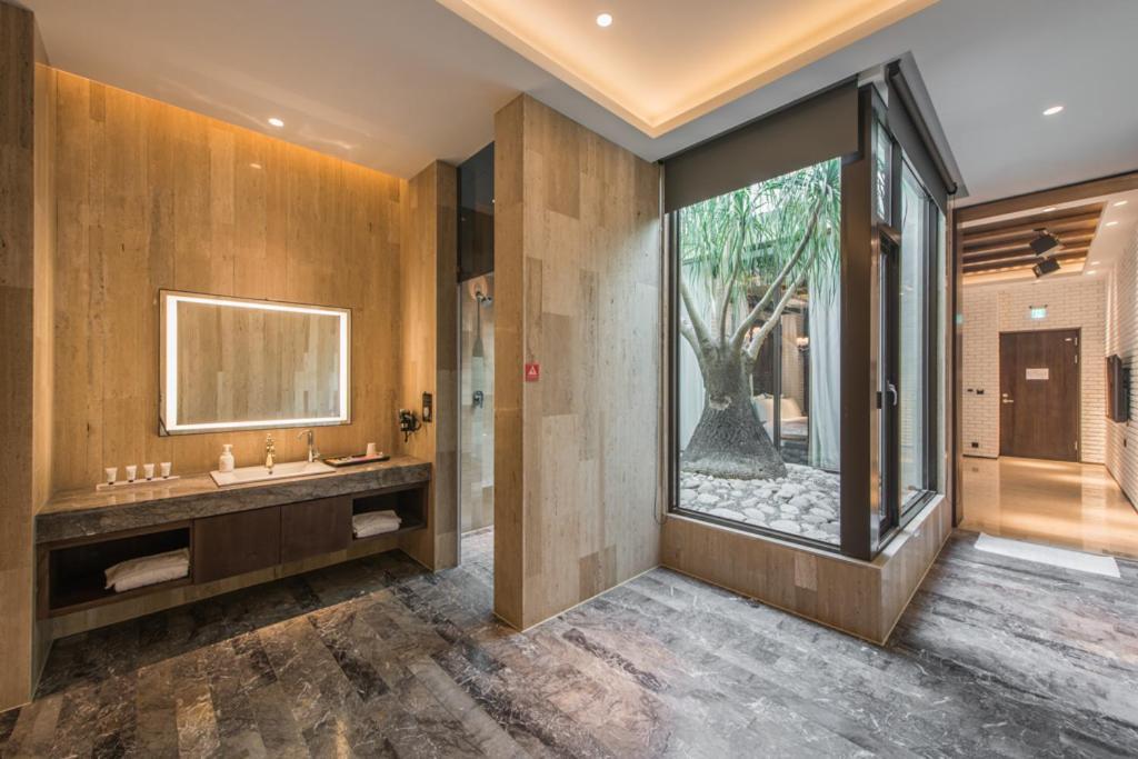 Green Palm Motel Юенлин Екстериор снимка