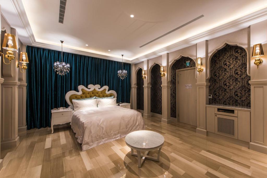 Green Palm Motel Юенлин Екстериор снимка