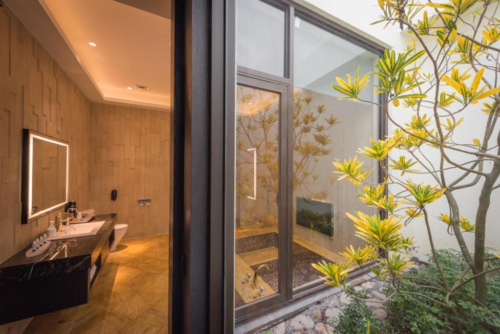 Green Palm Motel Юенлин Екстериор снимка