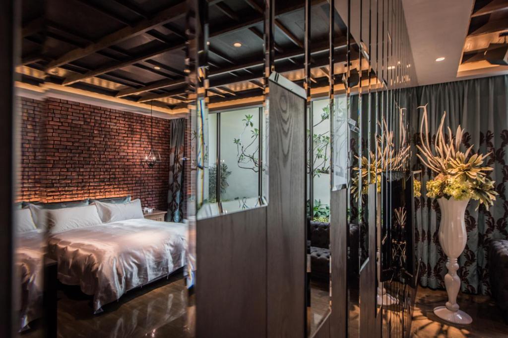 Green Palm Motel Юенлин Екстериор снимка